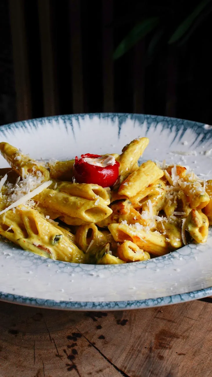 Köri Soslu Penne
